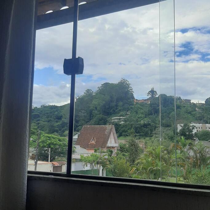 Apartment Espaco Com Piscina Em Teresopolis. *